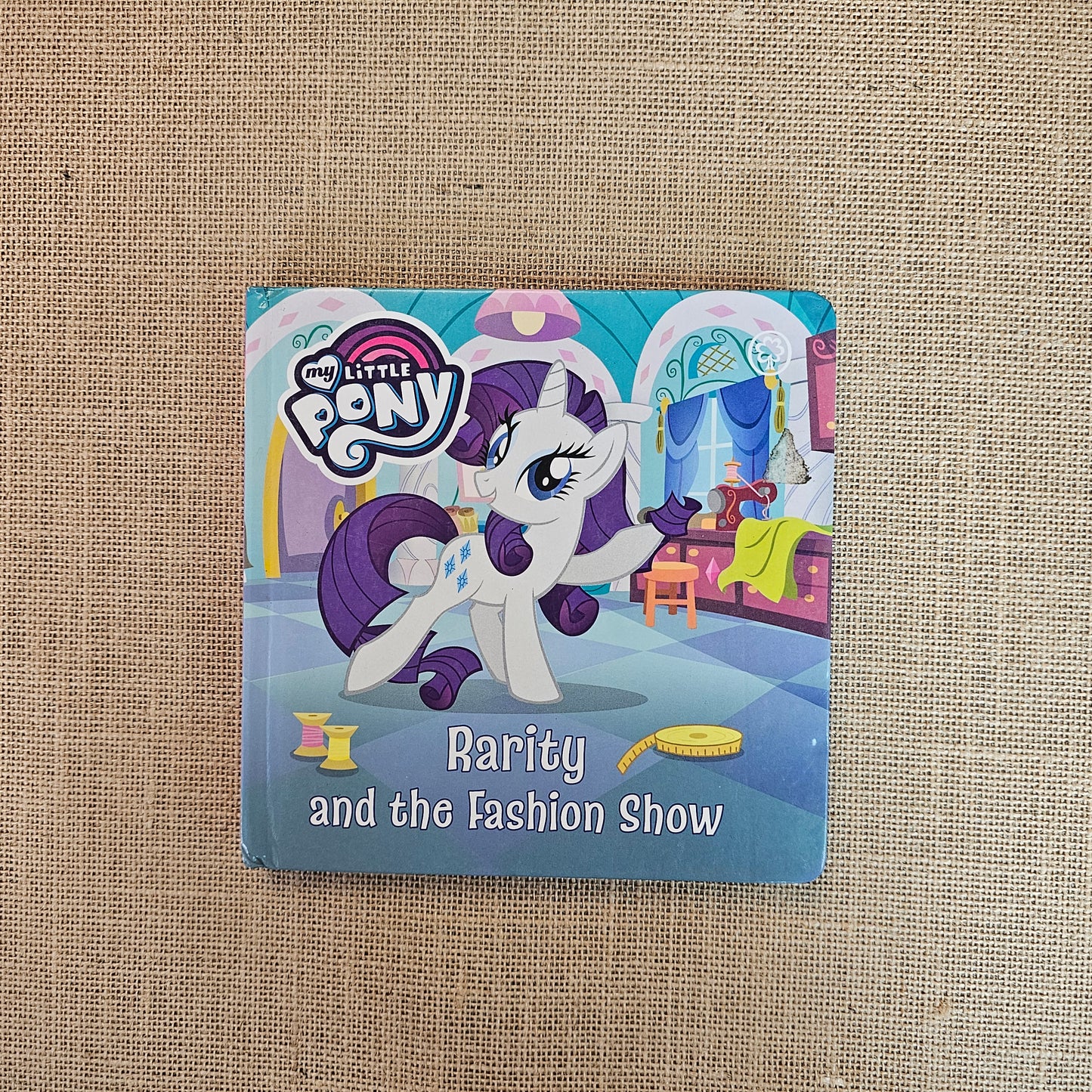 PLB000056 - Rarity and the Fashion Show