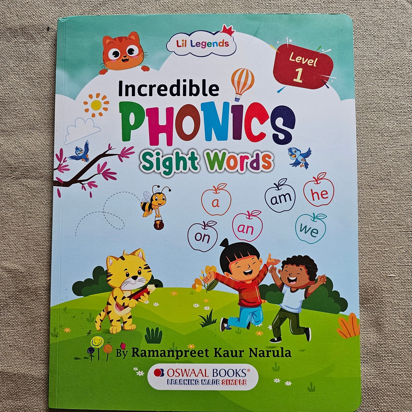 AB000016 - Little Legends Incredible Phonics Sight Words. Age - 3-5 years