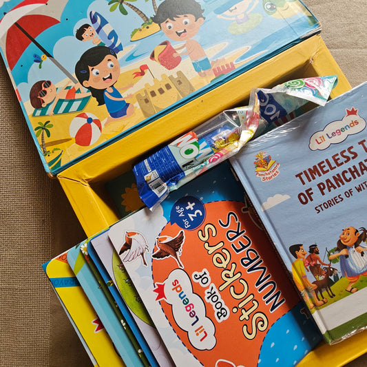 AB000036 - Little Legends The busy Summer Activity Box. Age 3+