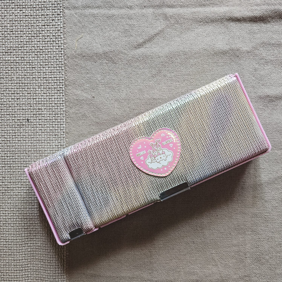 BPG000004 - HM Magnetic Pencil Box Pink with Heart