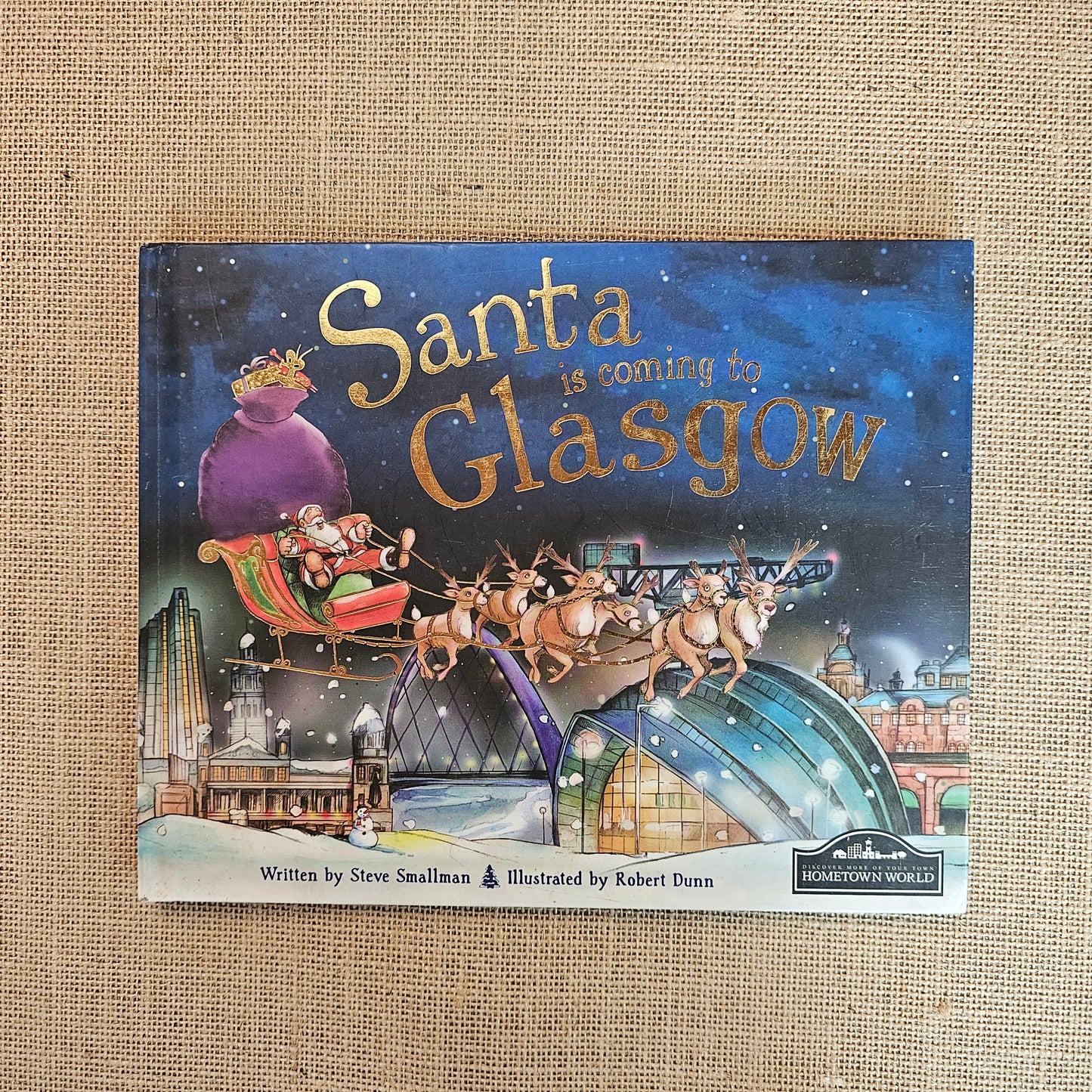 PLB000048 - Santa is coming to Glasgow